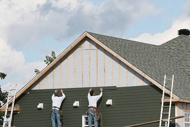 Professional Siding Contractor technician working in Milford, VA